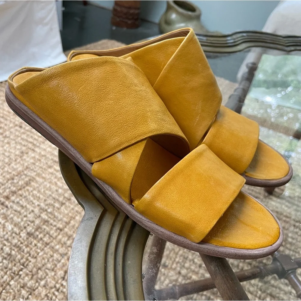 P Monjo Mule Slide Shoe Yellow Leather Slip On Sandals EU 41 - Picture 2 of 11